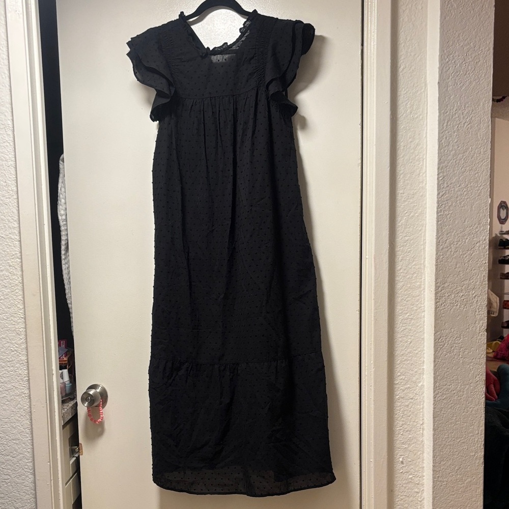 Who What Wear Black Ruffle Sleeve Dress